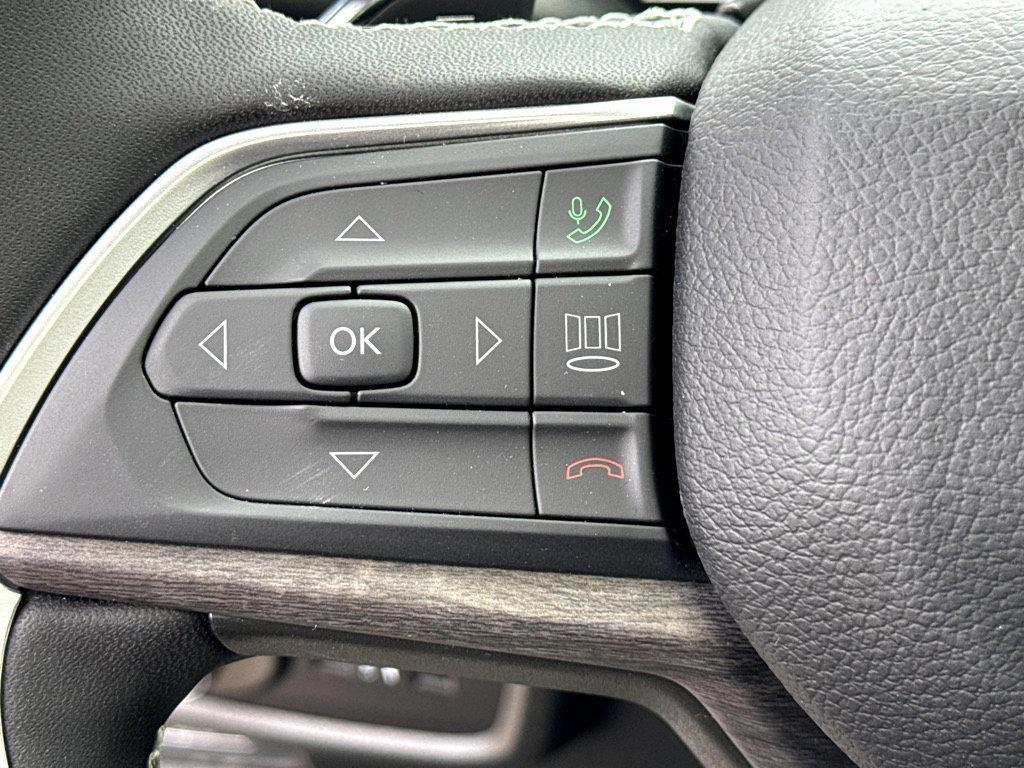 new 2025 Jeep Grand Cherokee car, priced at $52,935