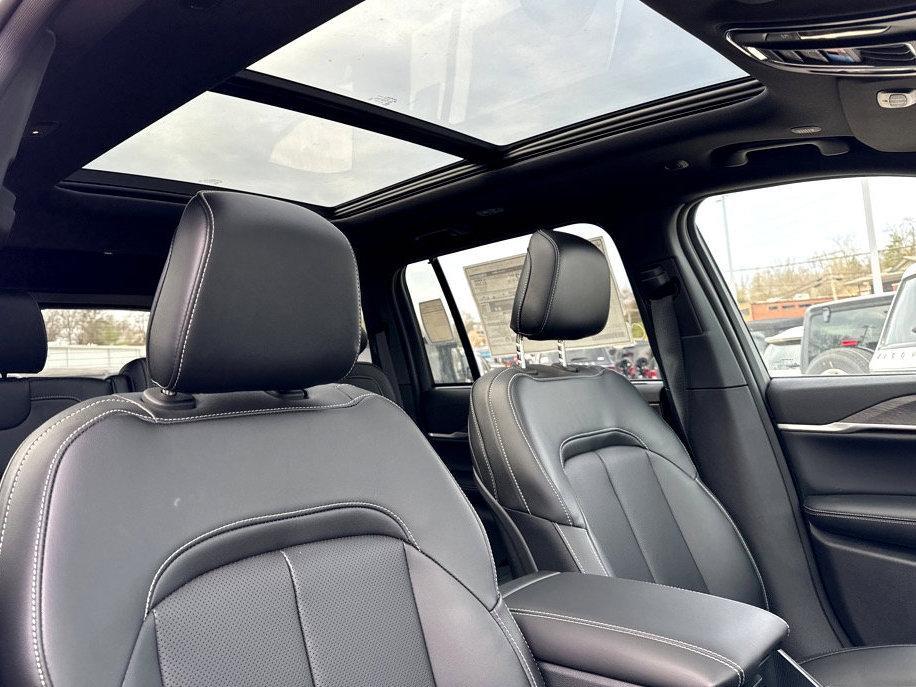 new 2025 Jeep Grand Cherokee car, priced at $52,935