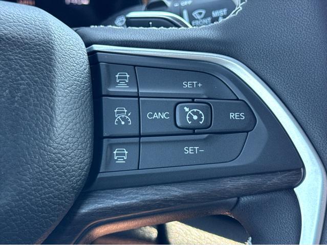 new 2025 Jeep Grand Cherokee car, priced at $46,900