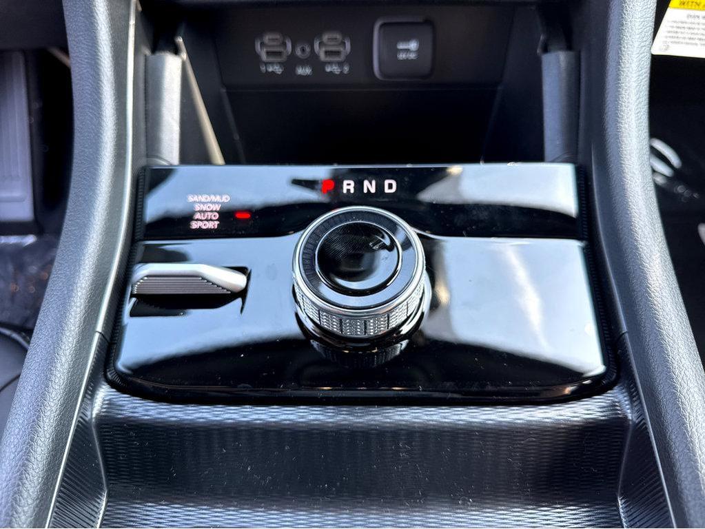 new 2025 Jeep Grand Cherokee car, priced at $46,900