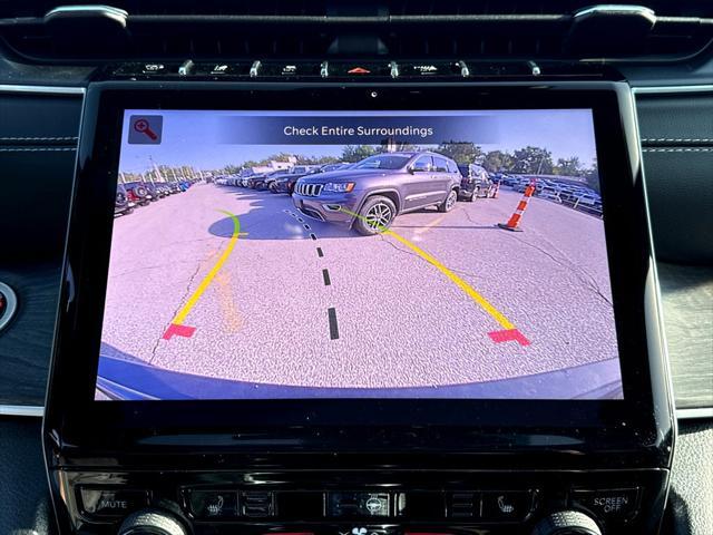 new 2025 Jeep Grand Cherokee car, priced at $49,415