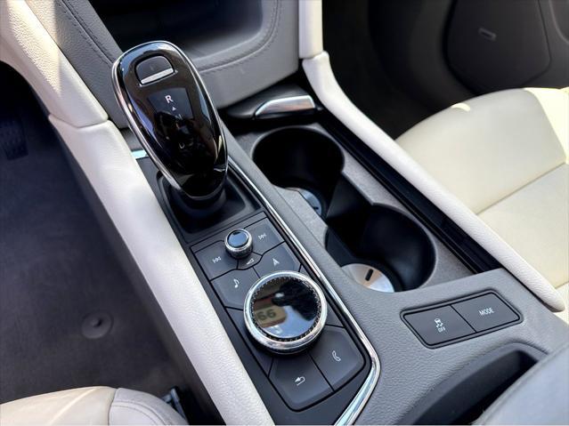used 2020 Cadillac XT6 car, priced at $33,866