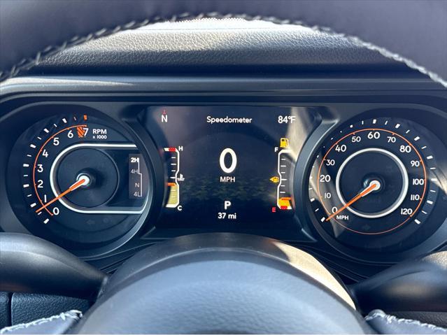 new 2025 Jeep Gladiator car, priced at $49,380