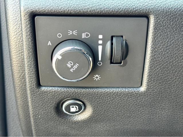 used 2016 Jeep Grand Cherokee car, priced at $15,950