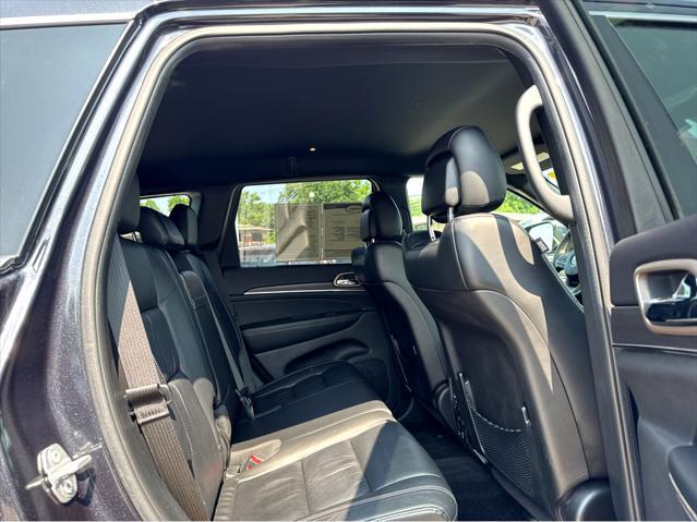 used 2016 Jeep Grand Cherokee car, priced at $15,950