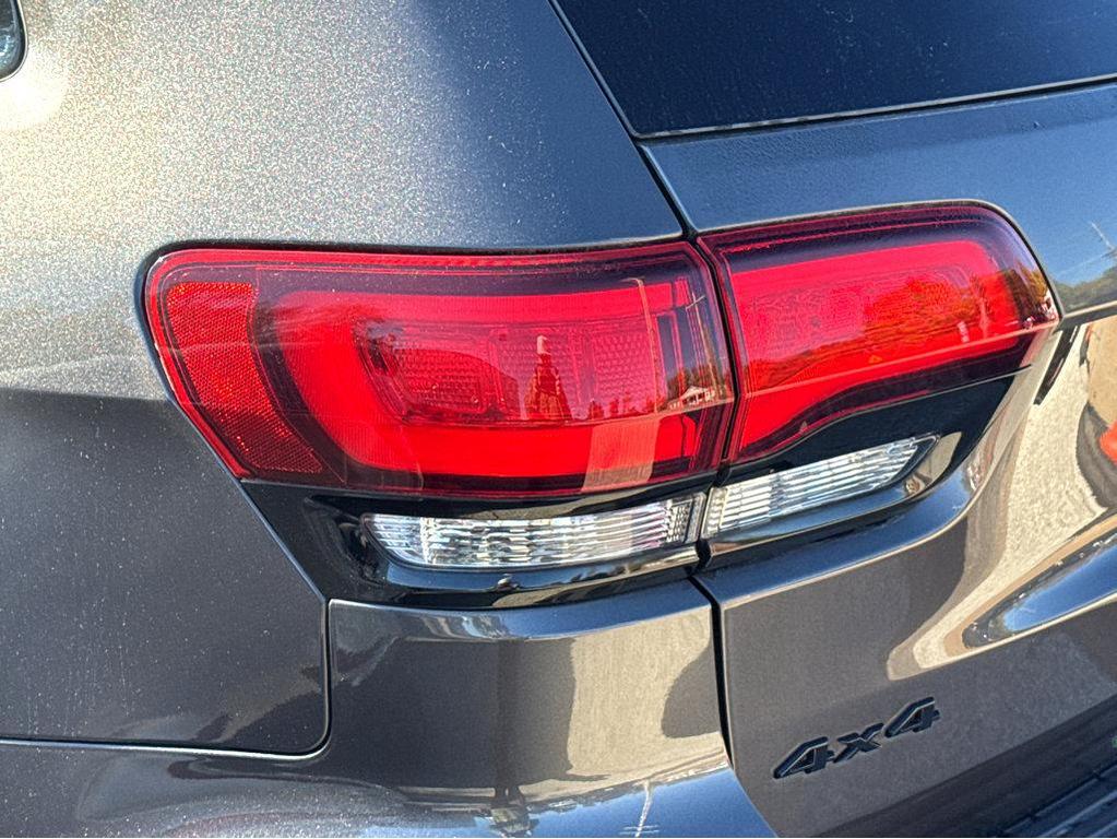 used 2020 Jeep Grand Cherokee car, priced at $27,626