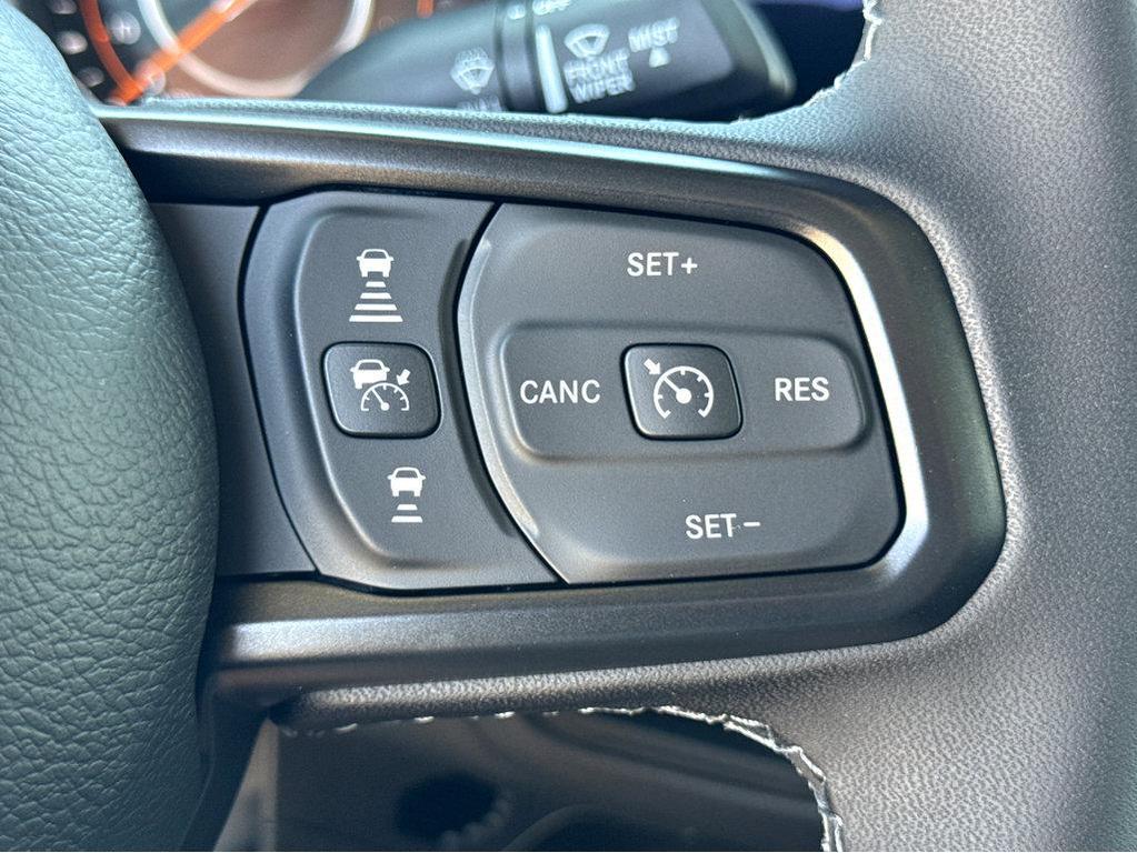new 2025 Jeep Gladiator car, priced at $63,690