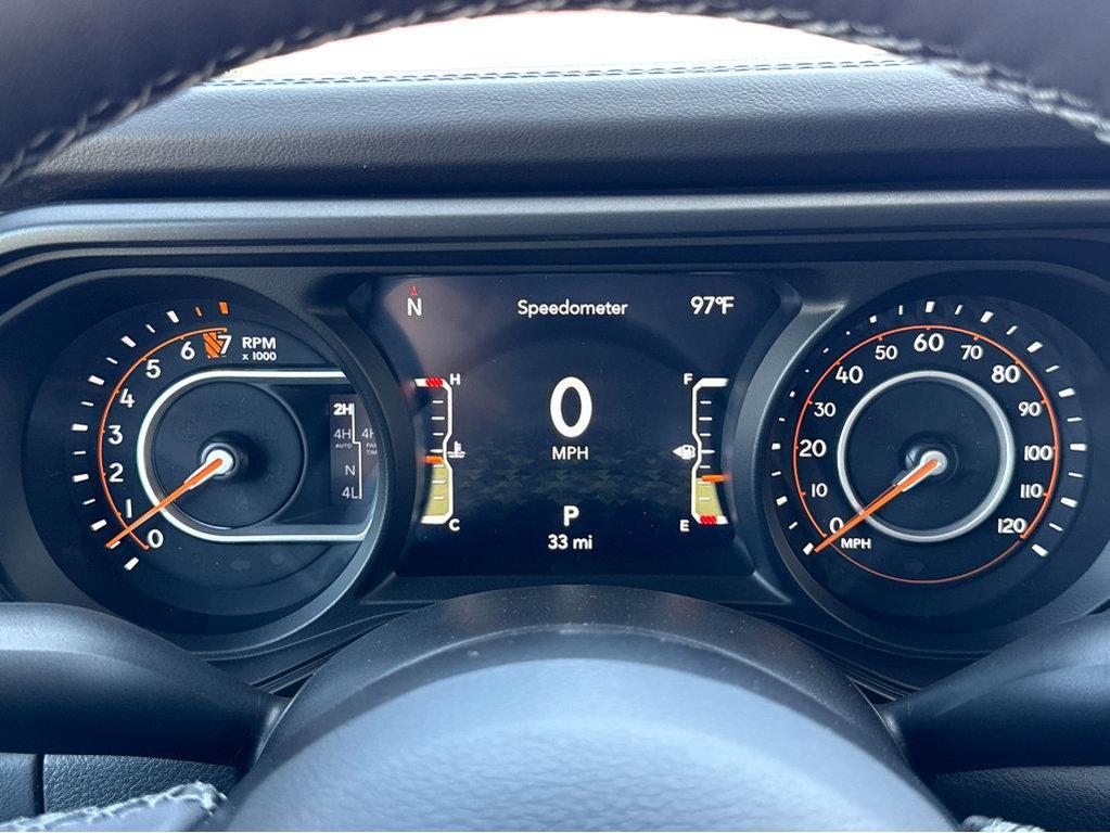 new 2025 Jeep Gladiator car, priced at $63,690