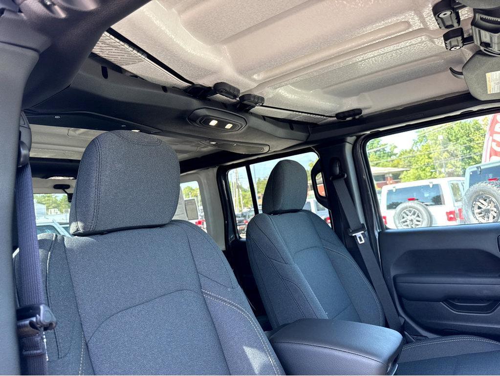 new 2026 Jeep Wrangler car, priced at $44,570