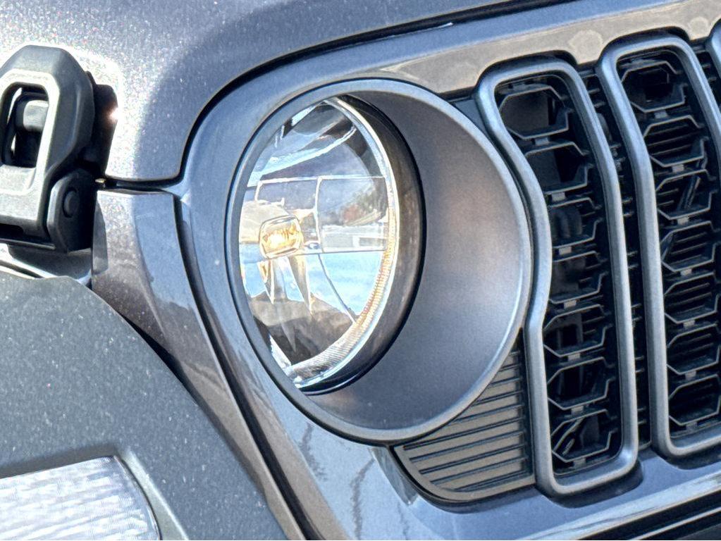 new 2026 Jeep Wrangler car, priced at $44,570