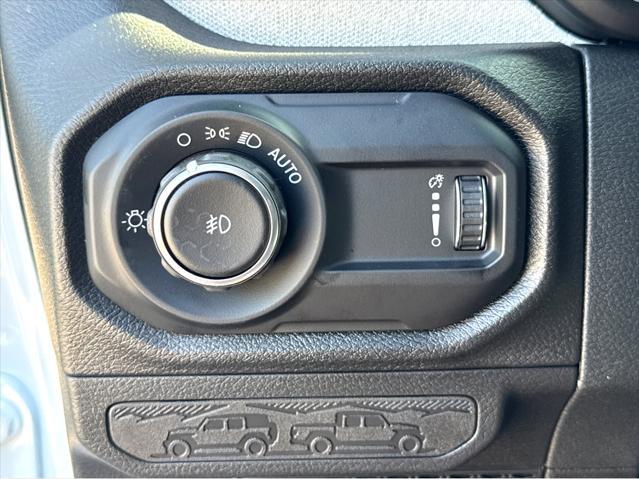 new 2025 Jeep Wrangler car, priced at $46,785
