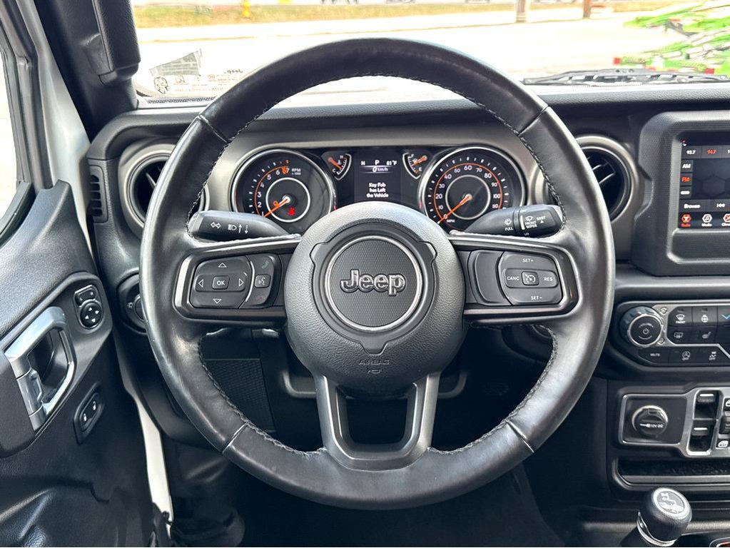 used 2022 Jeep Gladiator car, priced at $35,621