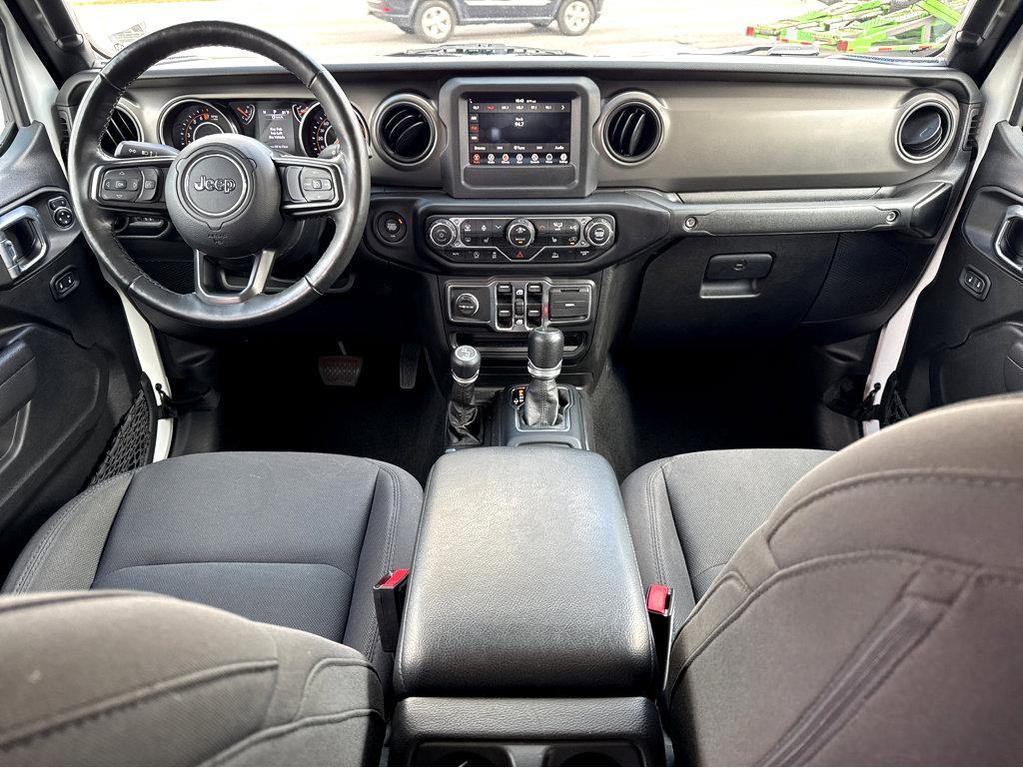 used 2022 Jeep Gladiator car, priced at $35,621