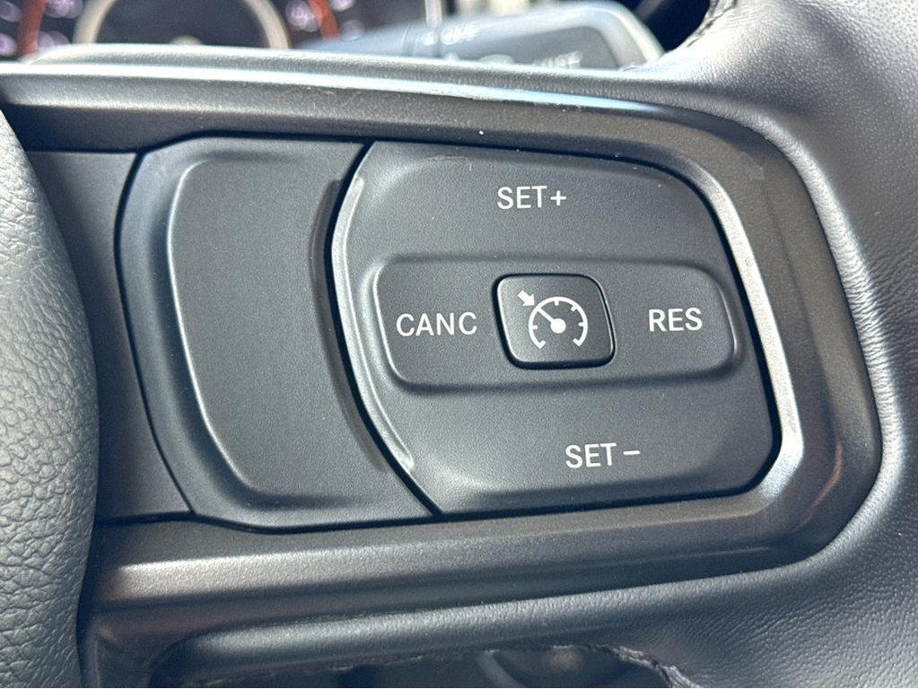 used 2022 Jeep Gladiator car, priced at $35,621
