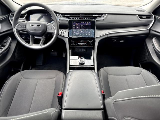 used 2023 Jeep Grand Cherokee car, priced at $32,890