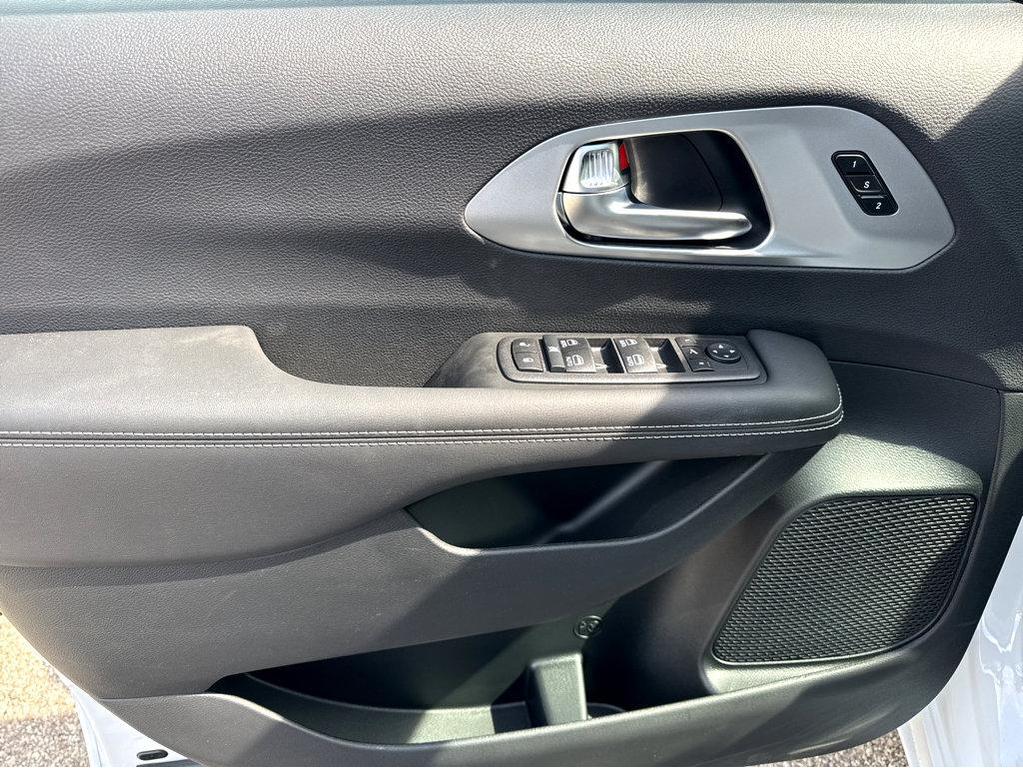 new 2026 Chrysler Pacifica car, priced at $53,660