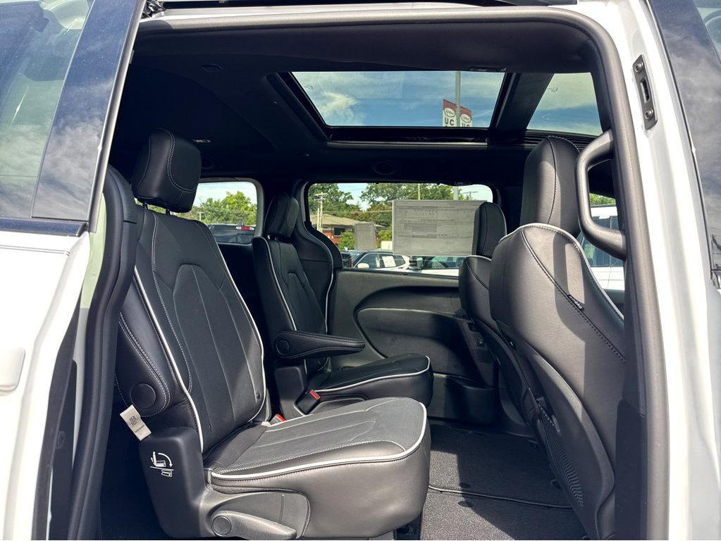 new 2026 Chrysler Pacifica car, priced at $53,660