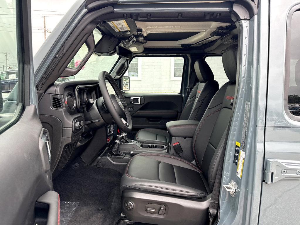 new 2025 Jeep Wrangler car, priced at $69,495