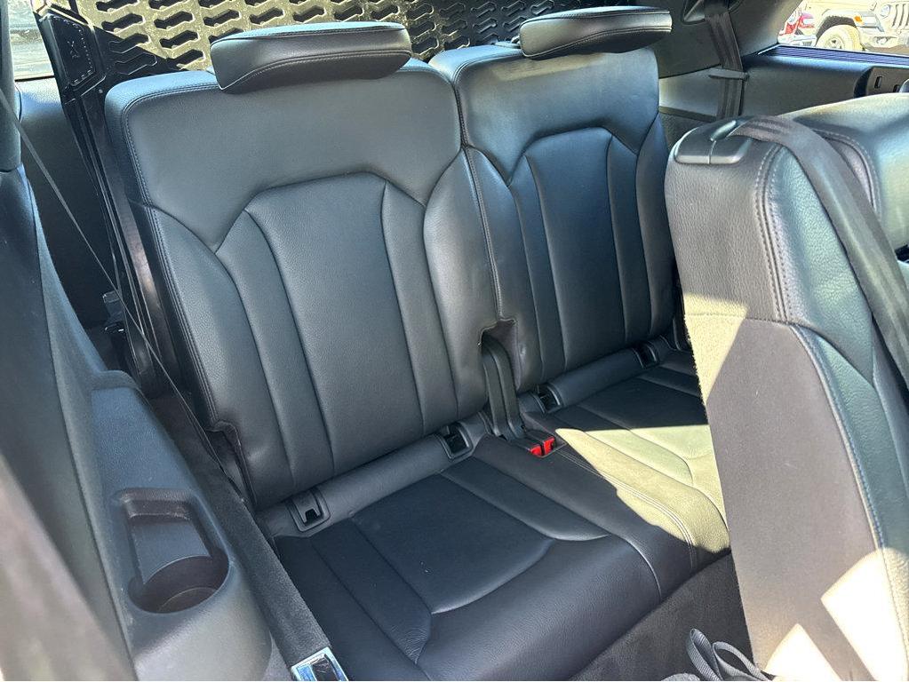 used 2017 Audi Q7 car, priced at $15,400