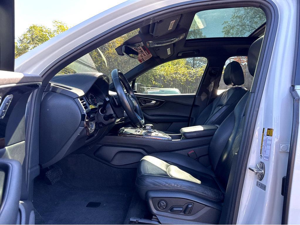 used 2017 Audi Q7 car, priced at $15,400