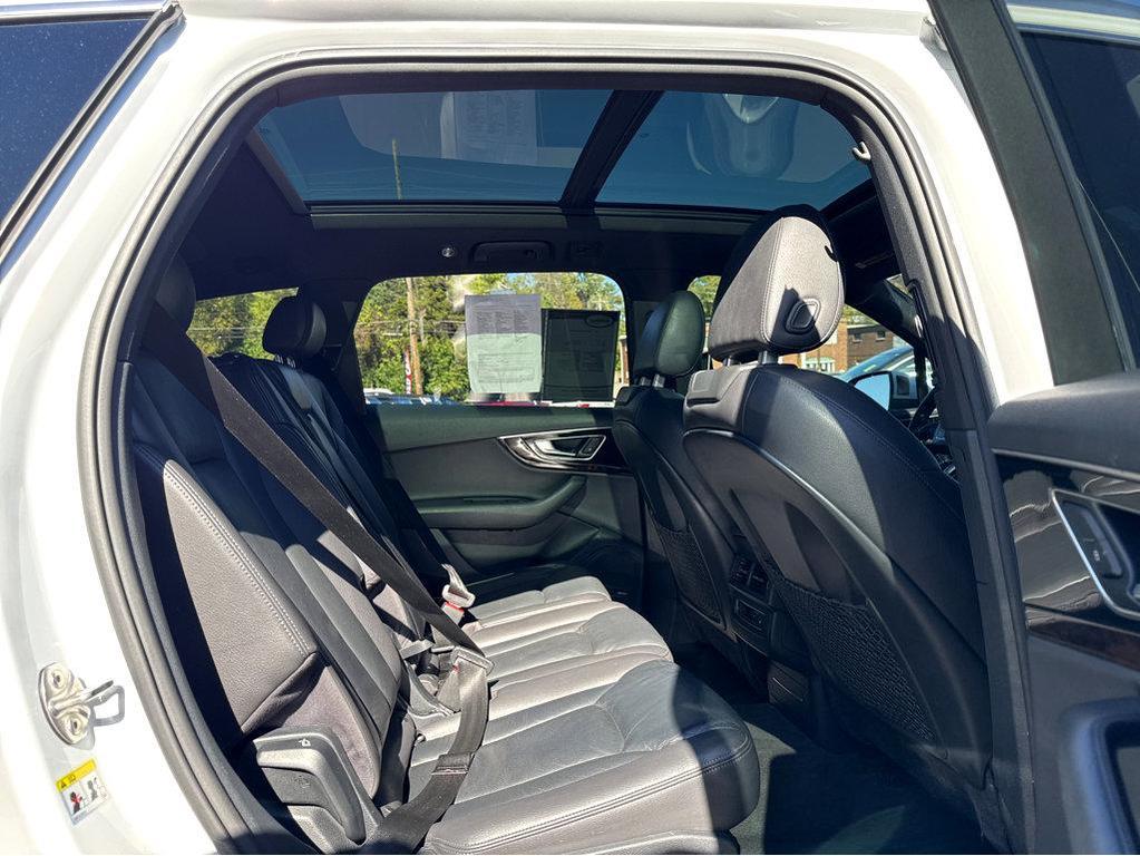 used 2017 Audi Q7 car, priced at $15,400