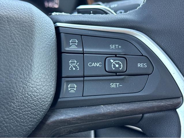 new 2025 Jeep Grand Cherokee car, priced at $50,010