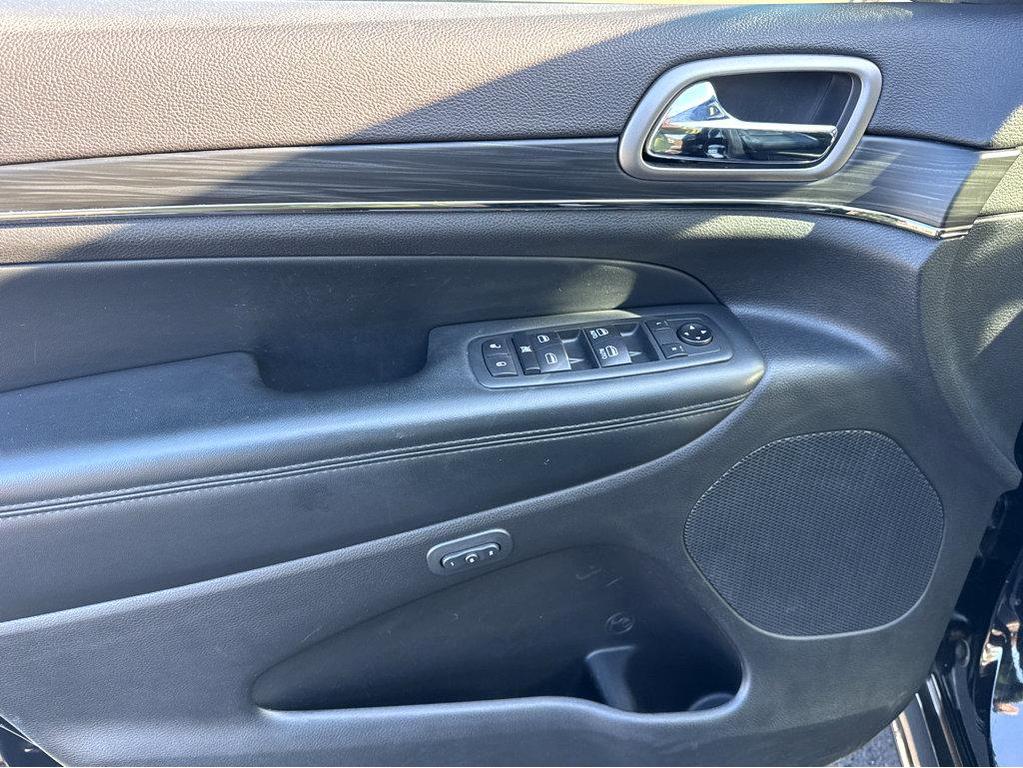 used 2020 Jeep Grand Cherokee car, priced at $23,883