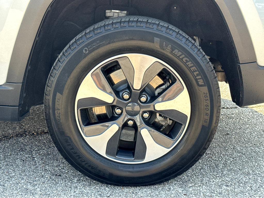 used 2022 Jeep Grand Cherokee 4xe car, priced at $31,993