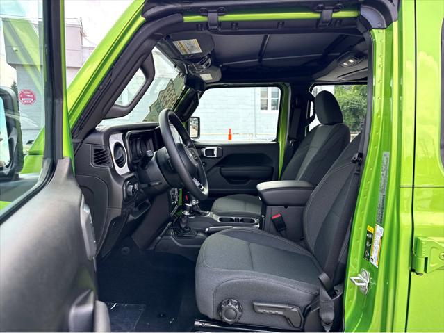 new 2025 Jeep Wrangler car
