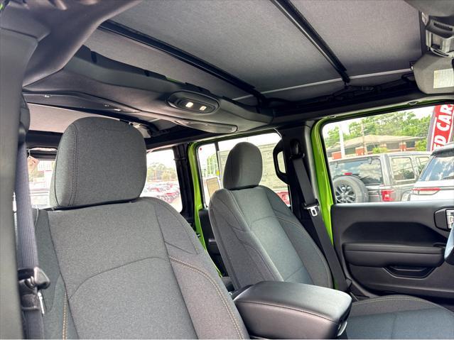 new 2025 Jeep Wrangler car