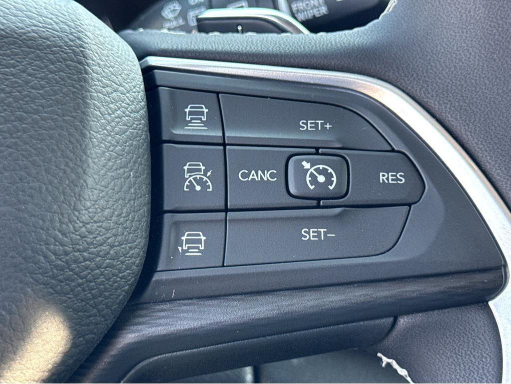 used 2023 Jeep Grand Cherokee car, priced at $29,993