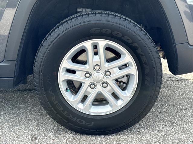 used 2023 Jeep Grand Cherokee car, priced at $30,916