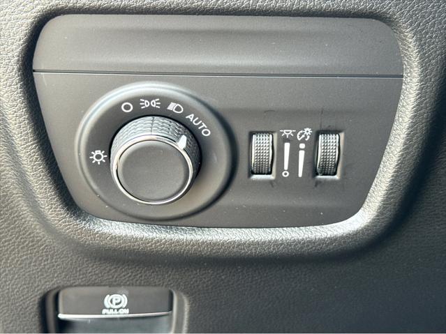 used 2023 Jeep Grand Cherokee car, priced at $30,916