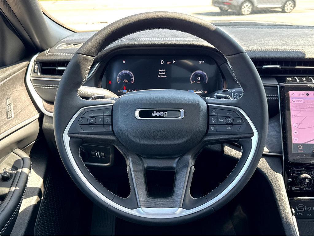 new 2025 Jeep Grand Cherokee car, priced at $55,065