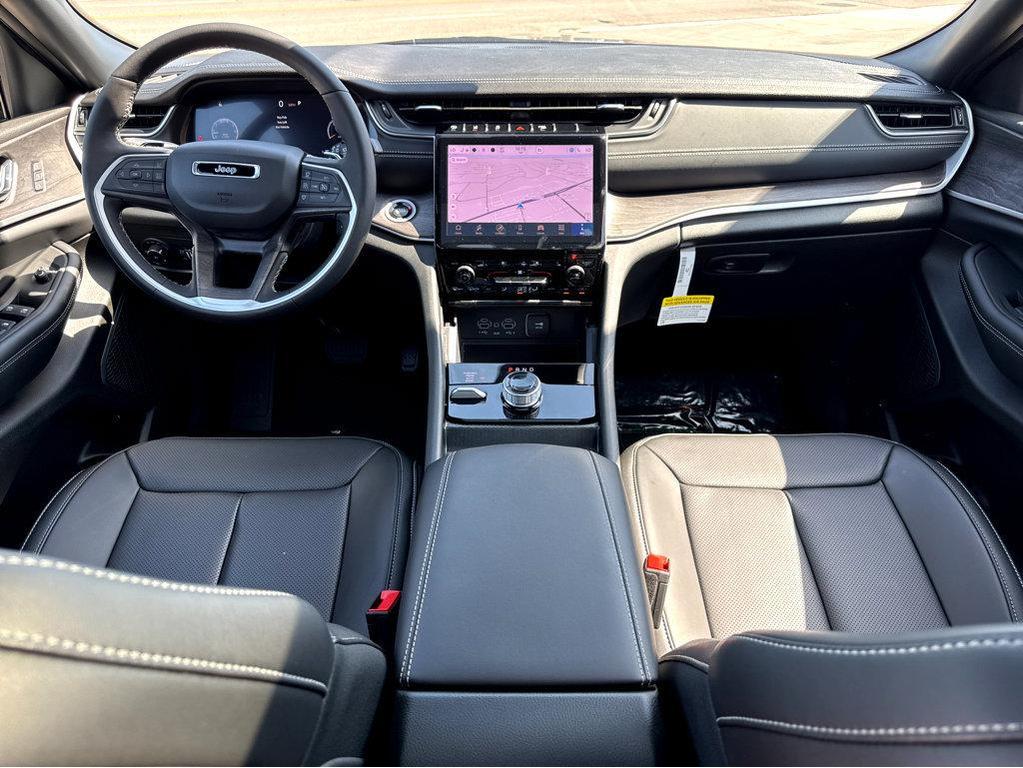 new 2025 Jeep Grand Cherokee car, priced at $55,065
