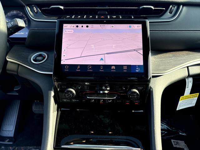 new 2025 Jeep Grand Cherokee car, priced at $49,415