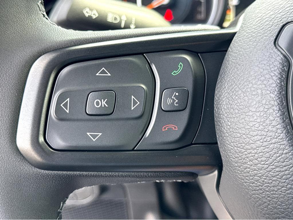 new 2025 Jeep Wrangler car, priced at $44,285