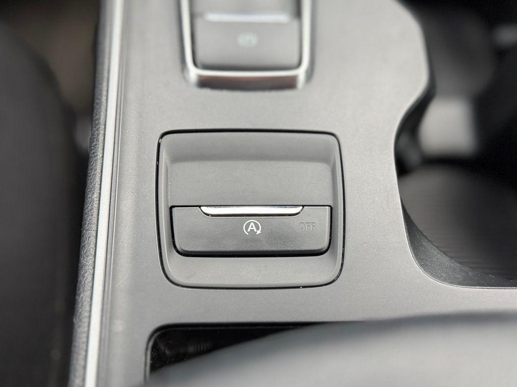 used 2022 Ford Edge car, priced at $22,393