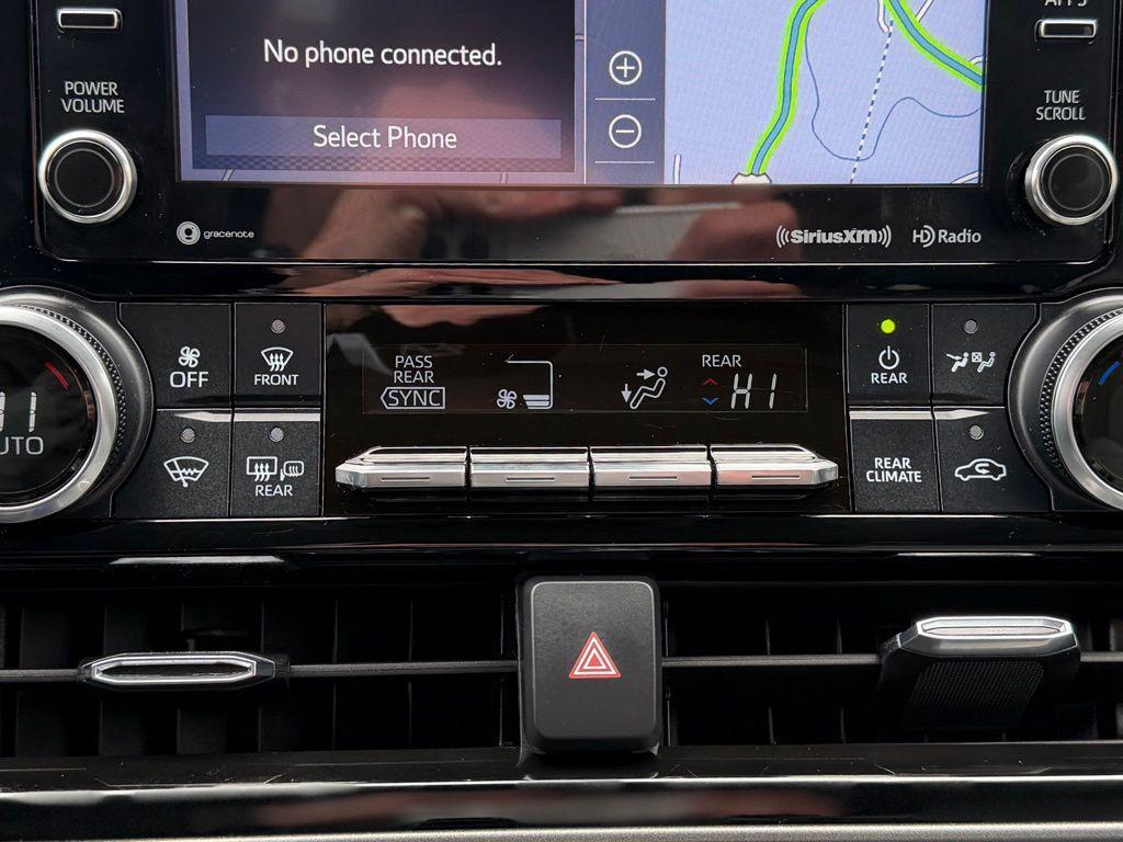 used 2022 Toyota Highlander car, priced at $36,101