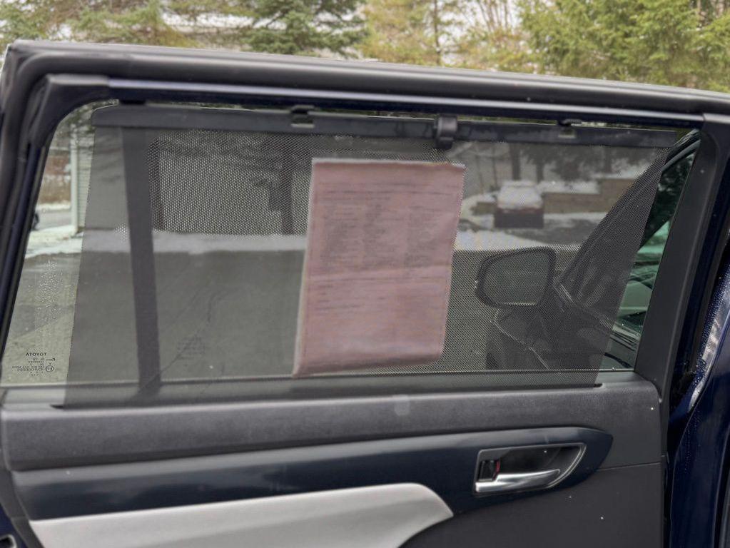 used 2022 Toyota Highlander car, priced at $36,101