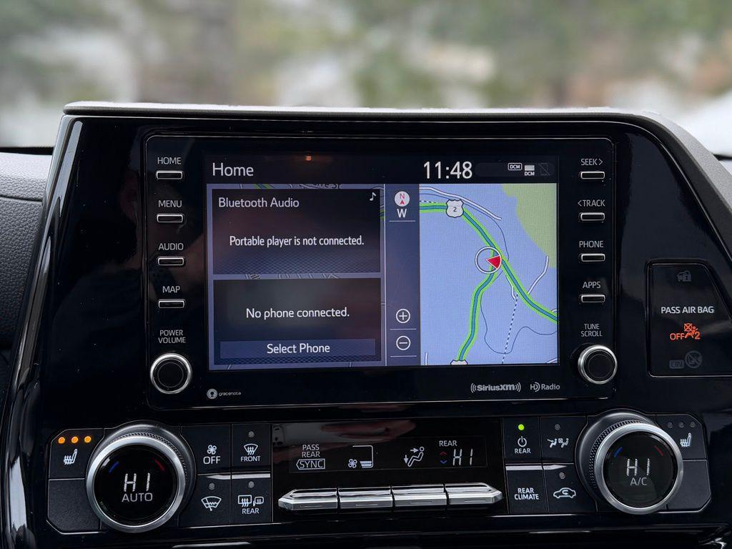 used 2022 Toyota Highlander car, priced at $36,101