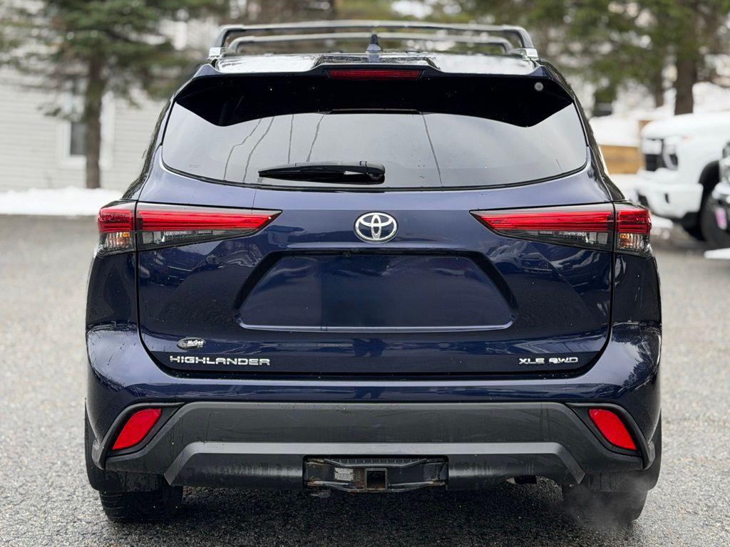 used 2022 Toyota Highlander car, priced at $36,101