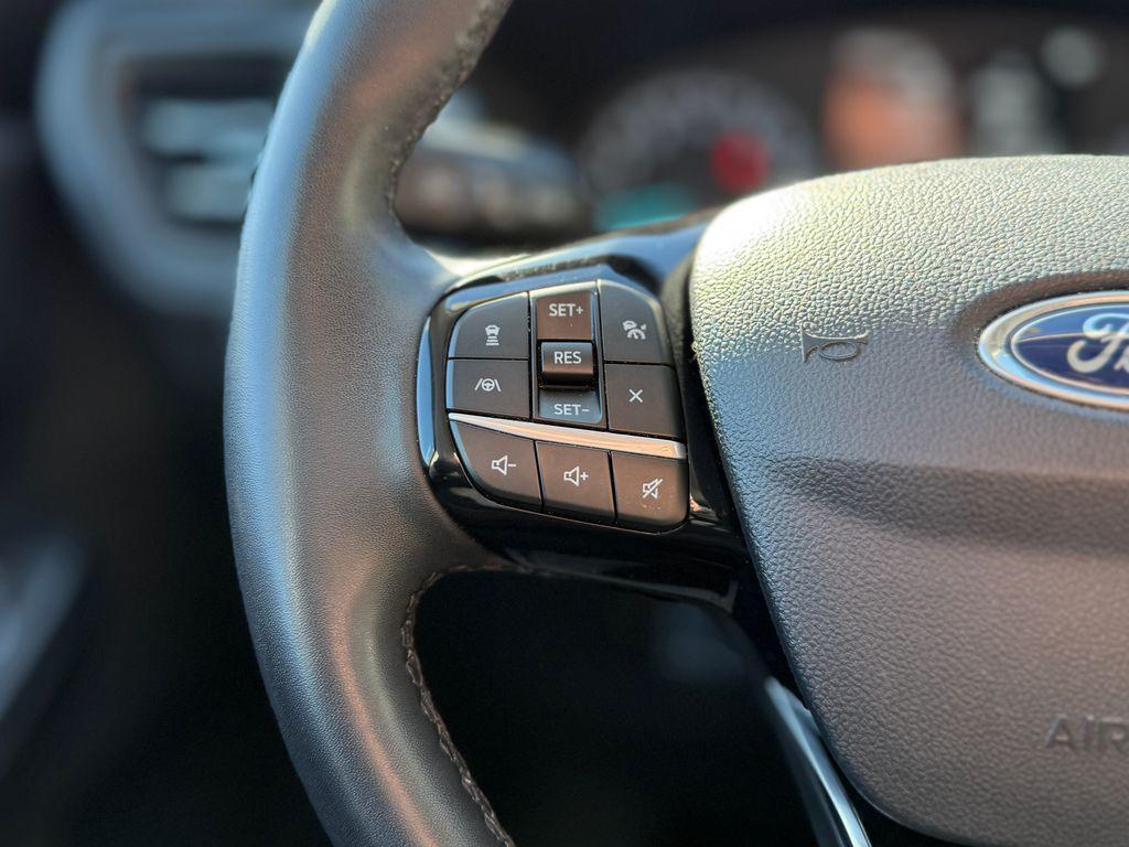 used 2022 Ford Escape car, priced at $23,999