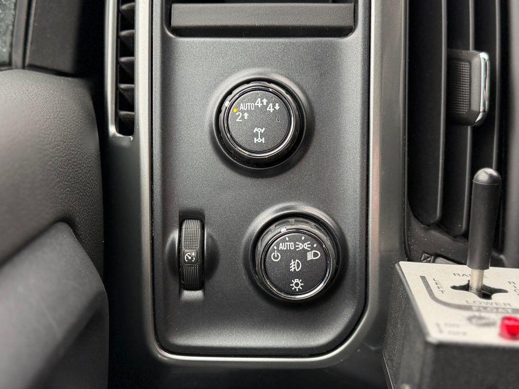 used 2018 Chevrolet Silverado 1500 car, priced at $29,999