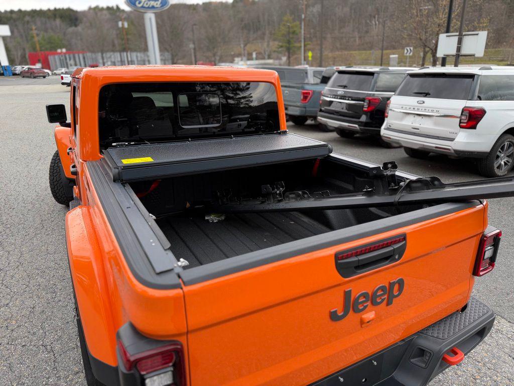 used 2025 Jeep Gladiator car, priced at $51,437