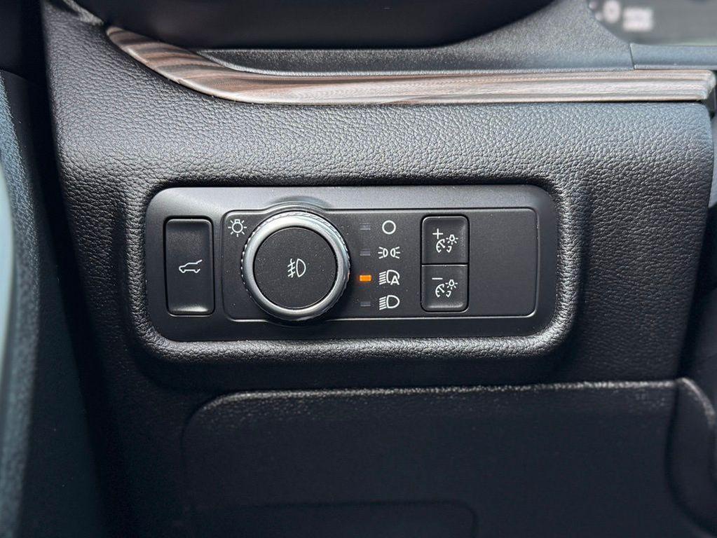 used 2023 Ford Explorer car, priced at $38,392