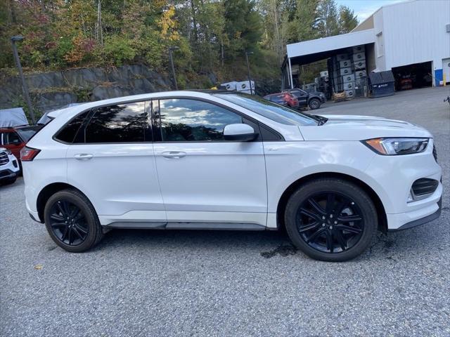 new 2024 Ford Edge car, priced at $37,921