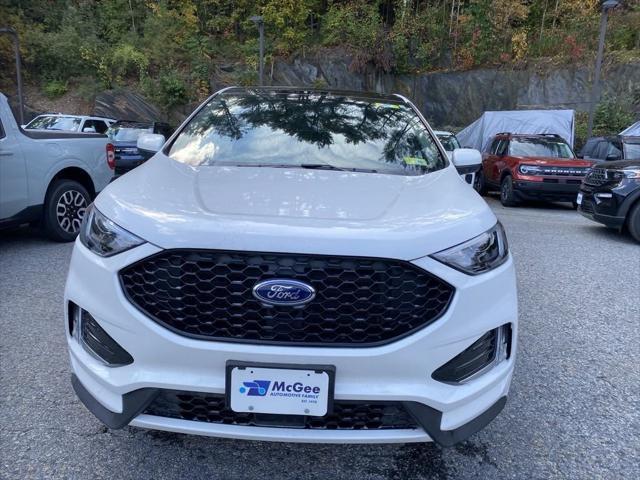 new 2024 Ford Edge car, priced at $37,921