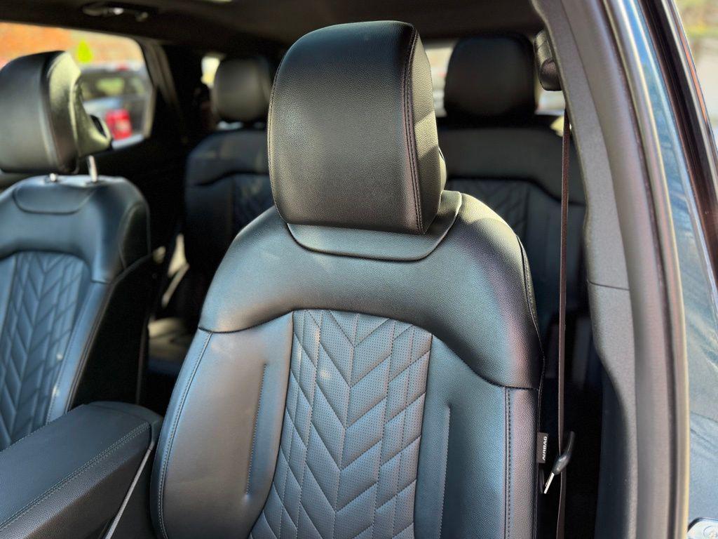 used 2025 Kia Sportage car, priced at $33,500