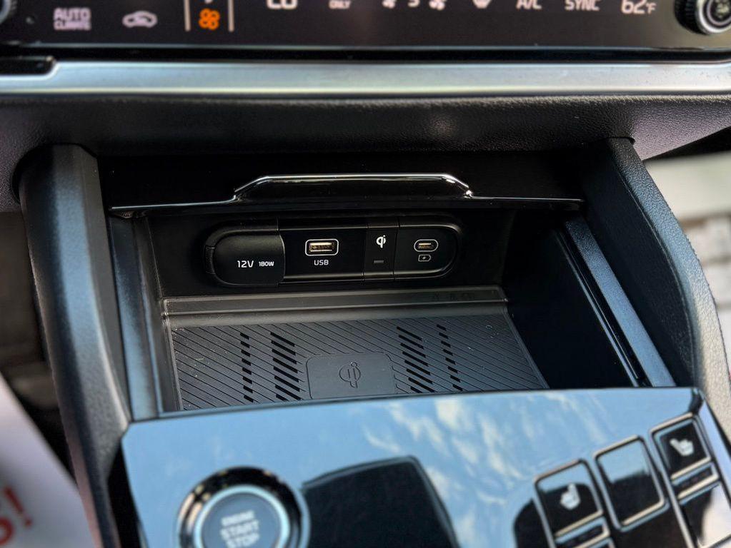 used 2025 Kia Sportage car, priced at $33,500